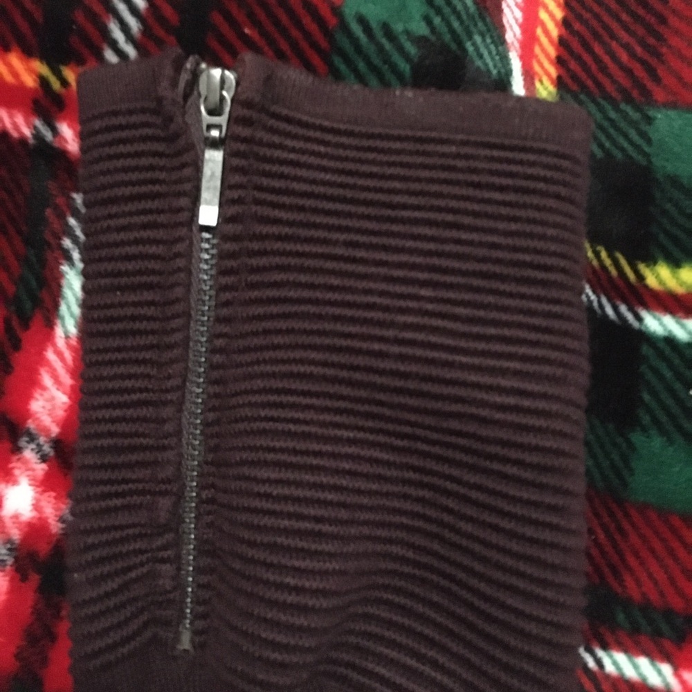 Sweater - Picture 3 of 4